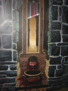 keep your eyes on the mural