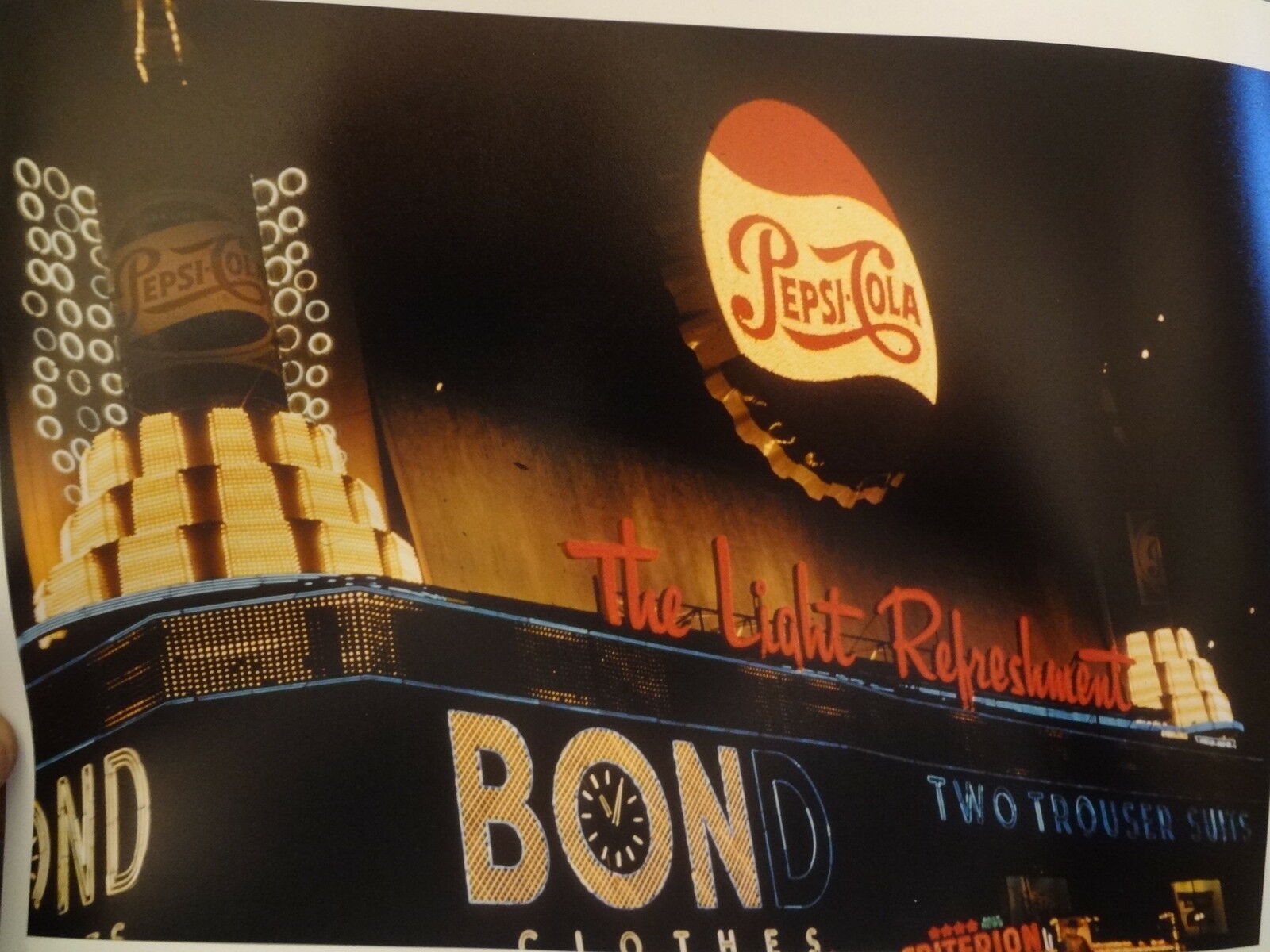 Pepsi billboard replacing the Bond statues
