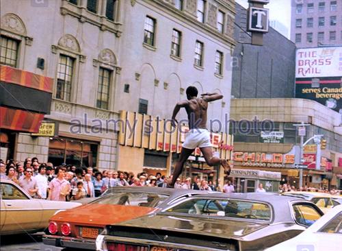 Report to the Commissioner (1975) Times Square foot chase