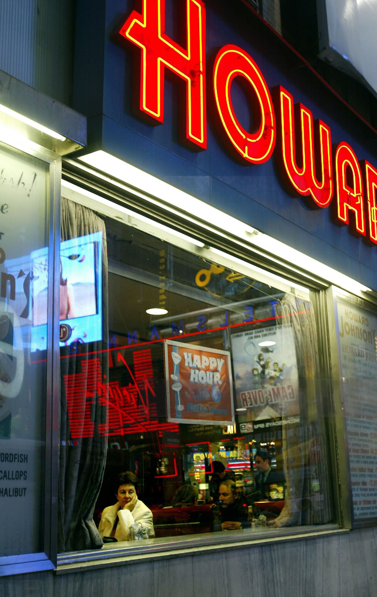 Inside Howard Johnson's, 2004, photo by Tama